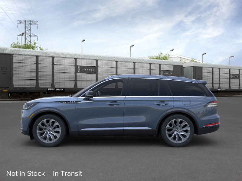 2025 Lincoln Aviator Reserve photo 3