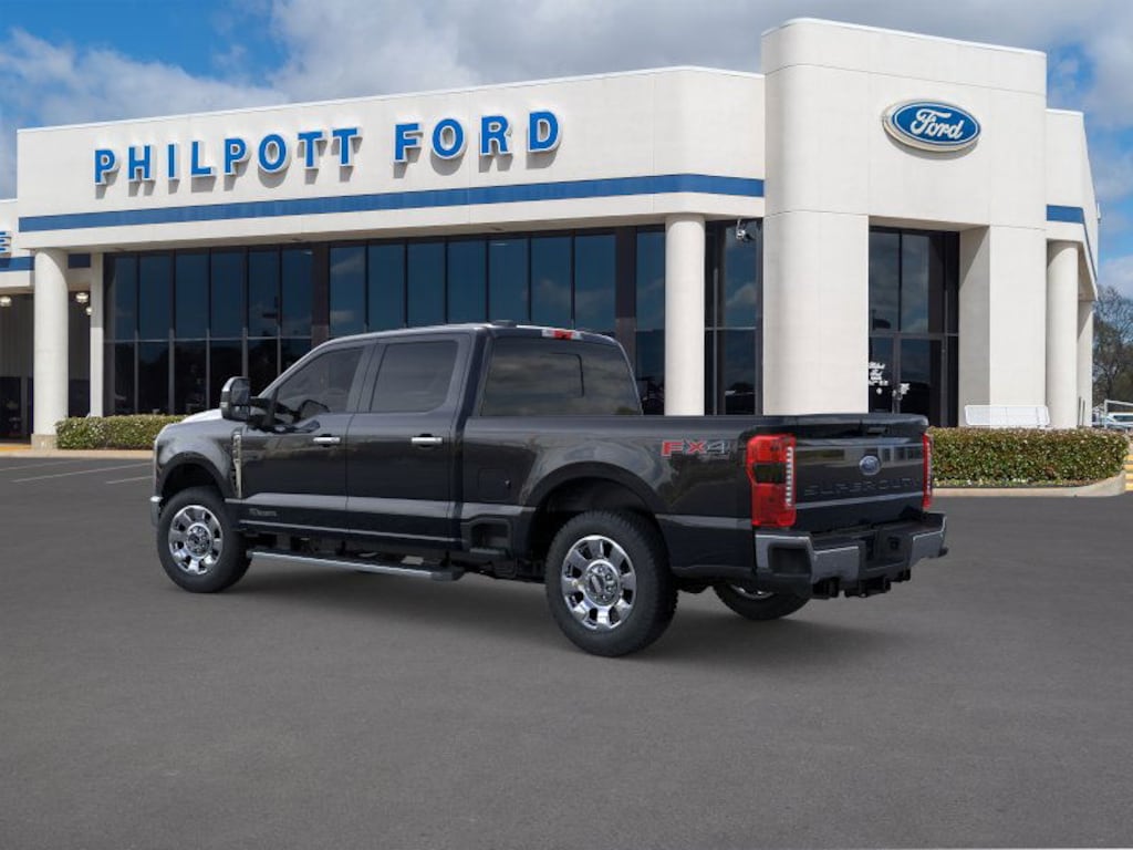 New 2026 Ford F-250 LARIAT Truck Crew Cab