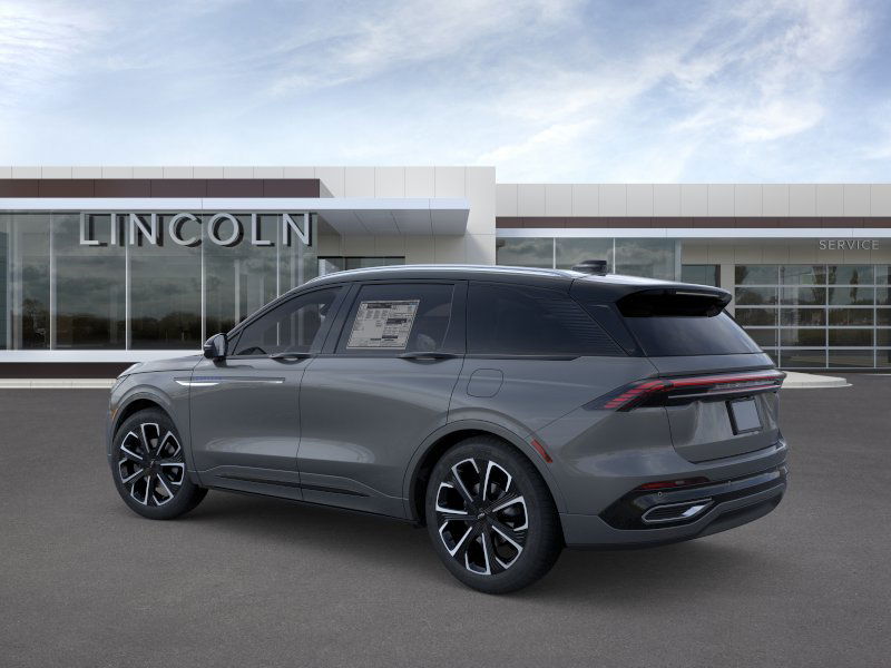 2025 Lincoln Nautilus Reserve photo 4