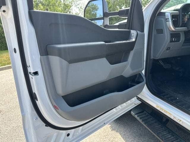2024 Ford F-450 Super Duty Chassis Cab XL - Photo 53