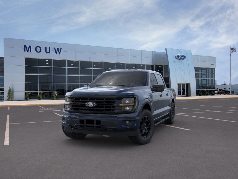 2025 Ford F-150 XLT photo 2