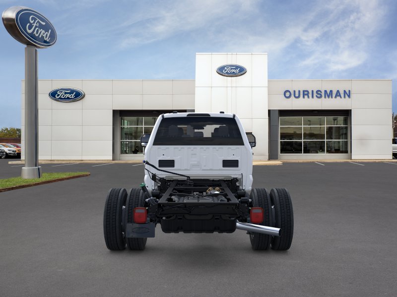 2025 Ford F-550 Super Duty Chassis Cab XL - Photo 26