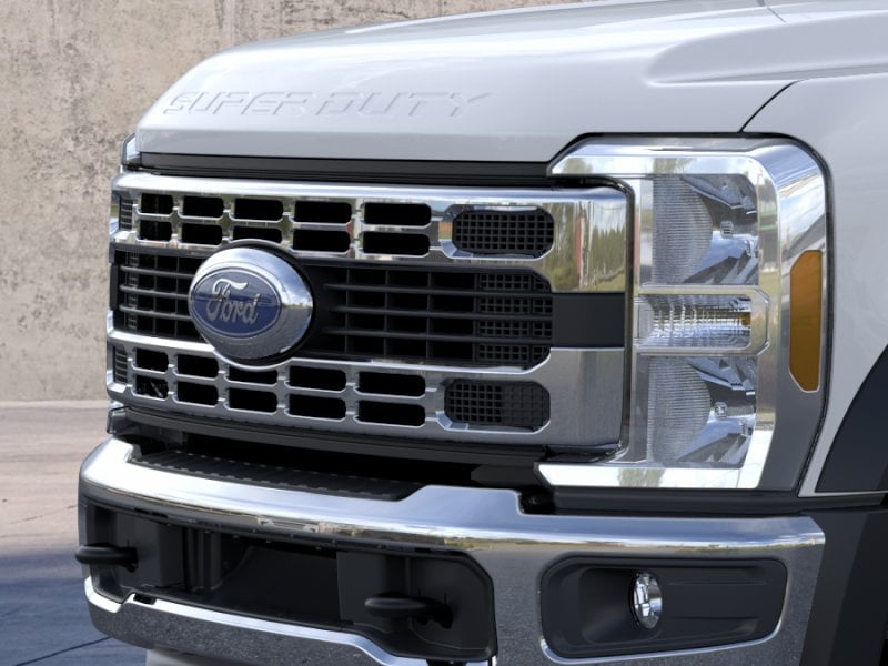2025 Ford F-600 Super Duty Chassis Cab XL - Photo 45