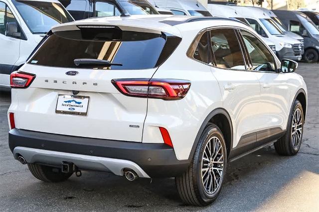 Thumbnail: 2025 Ford Escape - 32