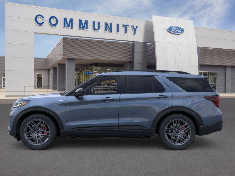 2025 Ford Explorer ST-Line photo 2