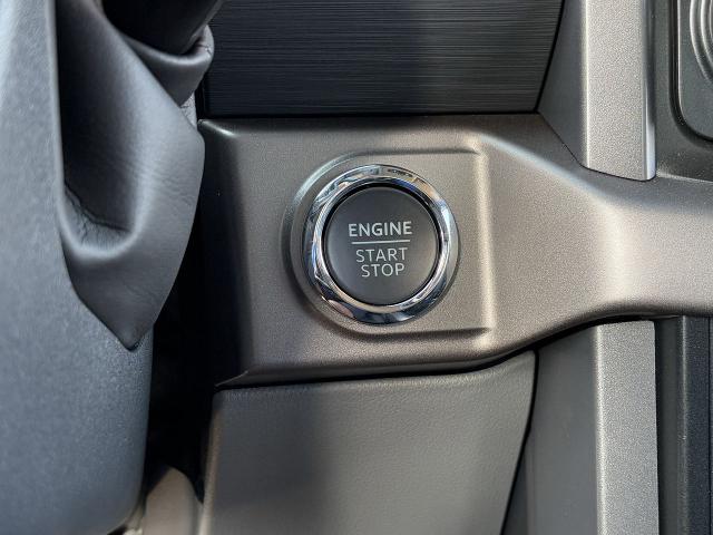 2025 Ford F-150 XLT - Photo 46