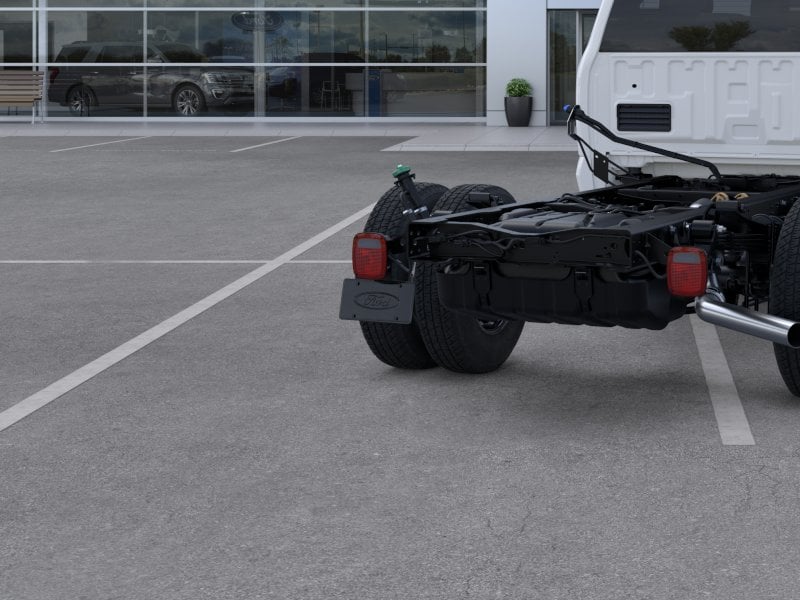 2026 Ford F-350 Super Duty Chassis Cab XL - Photo 21