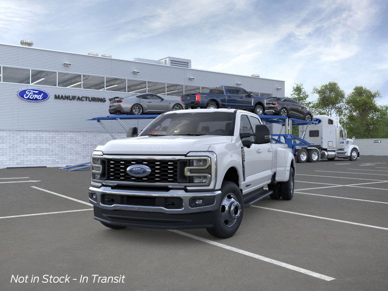 2026 Ford F-350 Lariat photo 2