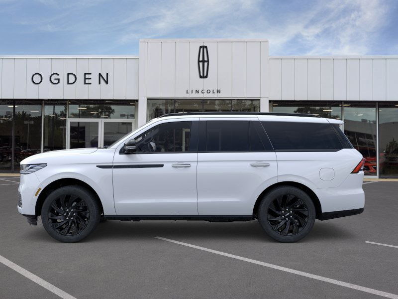 2025 Lincoln Navigator Reserve photo 3