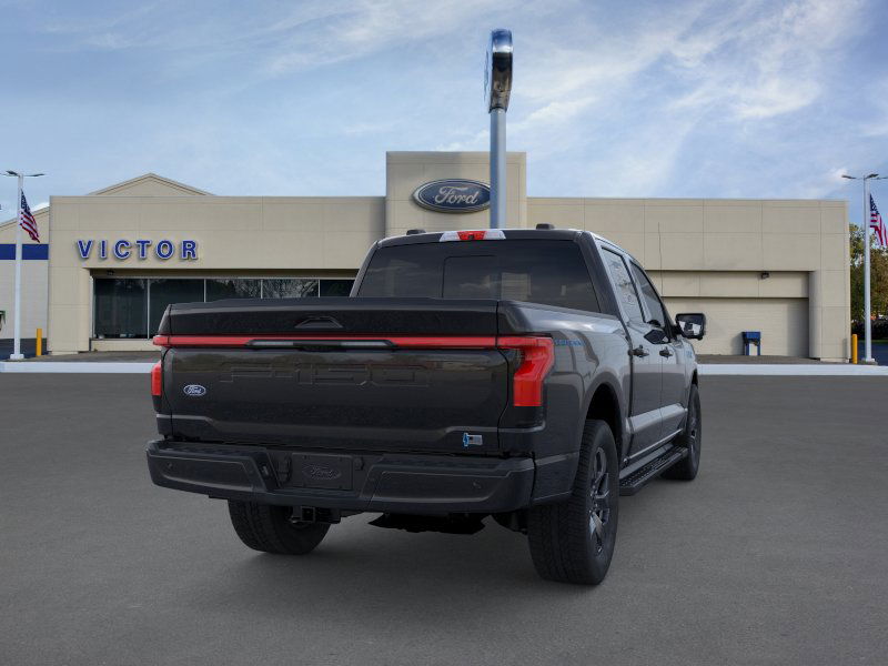 2025 Ford F-150 Lightning Lariat photo 6