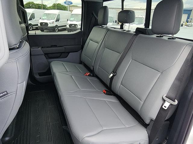 2025 Ford Super Duty F-350 DRW F-350 XL 4WD Crew Cab 179 WB 60 CA