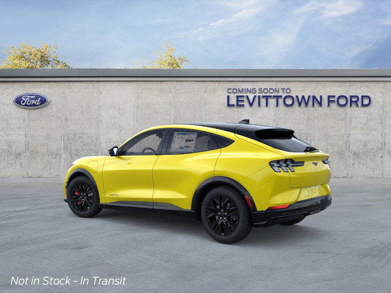 2025 Ford Mustang Mach-E Premium photo 4