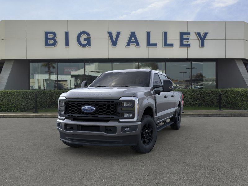 2025 Ford F-250 photo 2