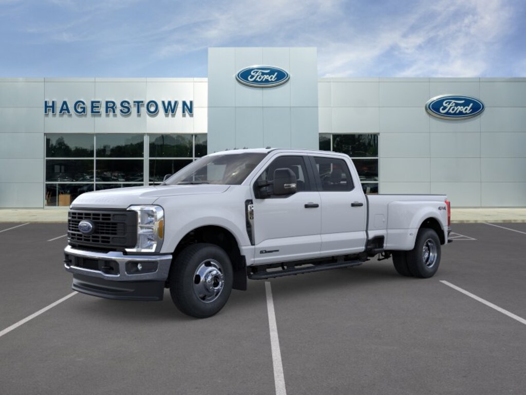 New 2026 Ford F-350 XL Truck Crew Cab