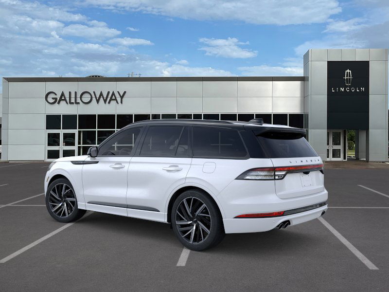 2025 Lincoln Aviator Black Label photo 3