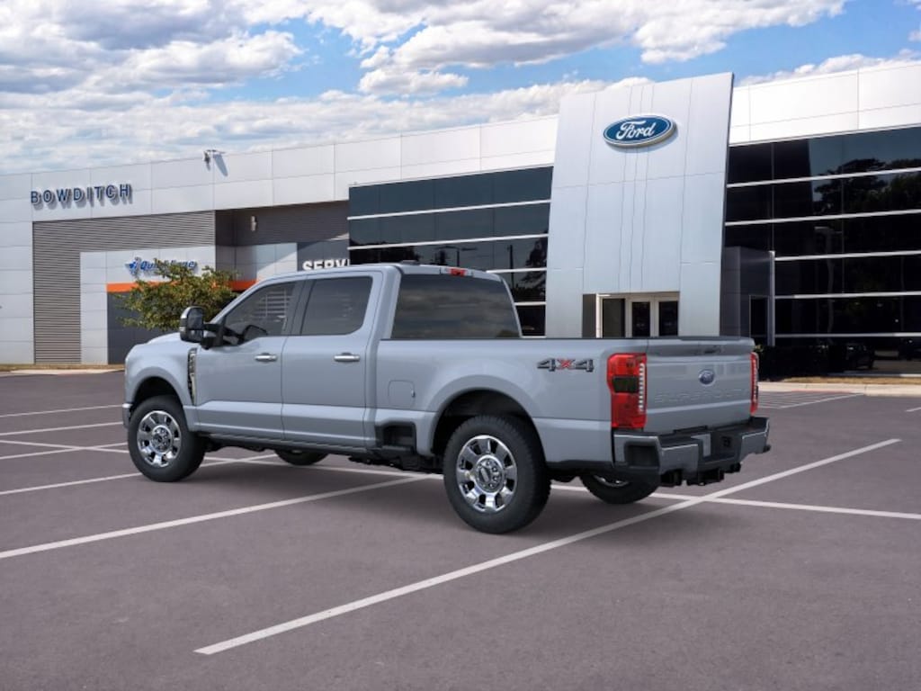 New 2026 Ford F-250SD Lariat Truck Crew Cab