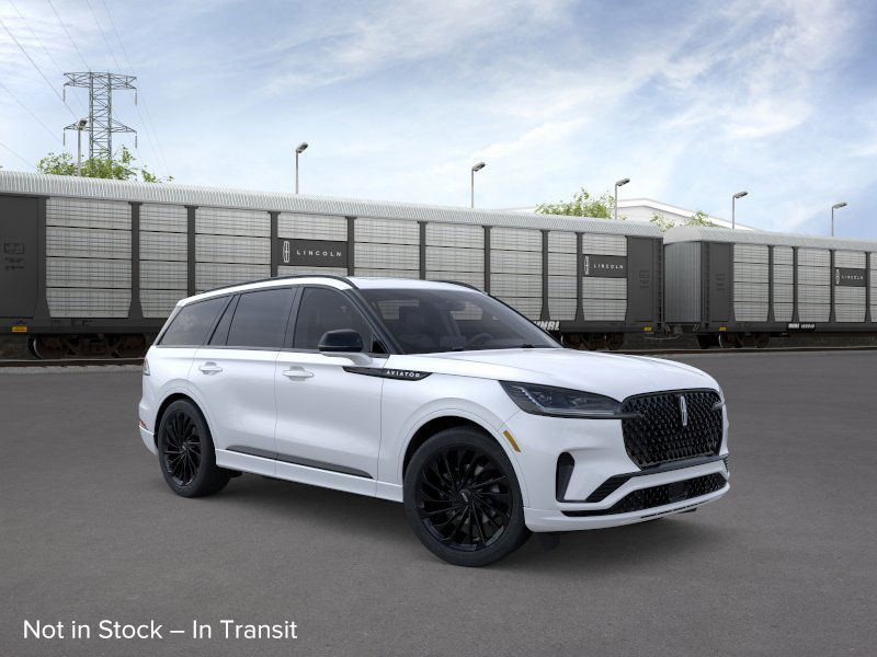 Thumbnail: 2025 Lincoln Aviator - 29