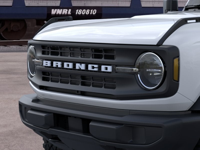 2026 Ford Bronco Base SUV