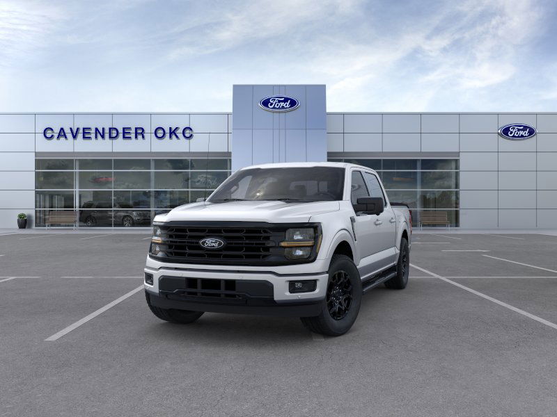 2025 Ford F-150 XLT photo 2