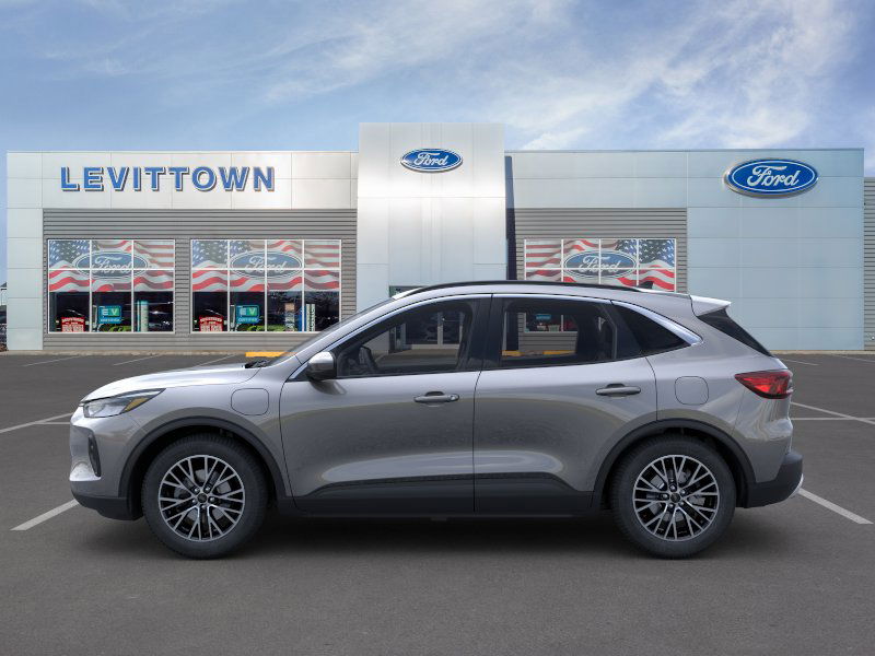 2025 Ford Escape photo 3