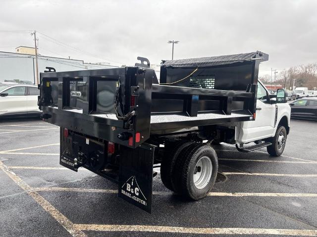 2026 Ford F-350 Super Duty Chassis Cab XL - Photo 24