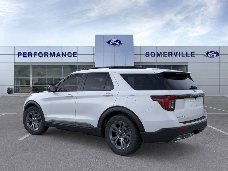2026 Ford Explorer photo 3