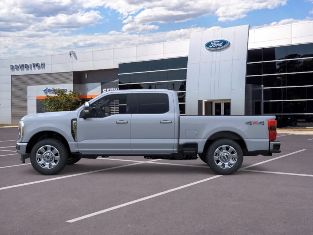 New 2026 Ford F-250SD Lariat Truck Crew Cab