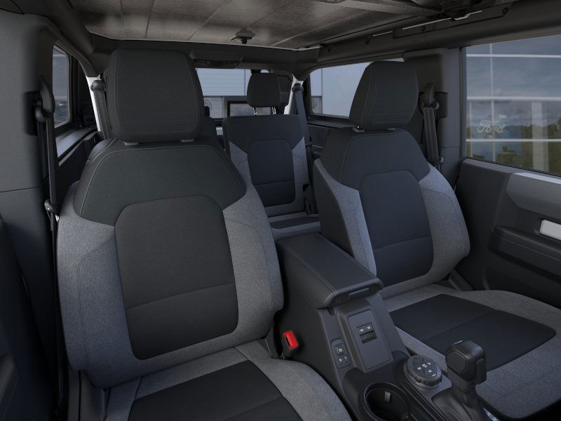2025 Ford Bronco Base photo 12