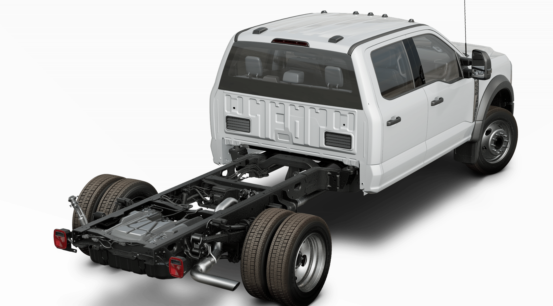 2025 Ford F-550 photo 3