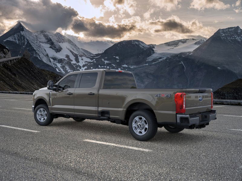2026 Ford F-350 Super Duty XLT - Photo 4