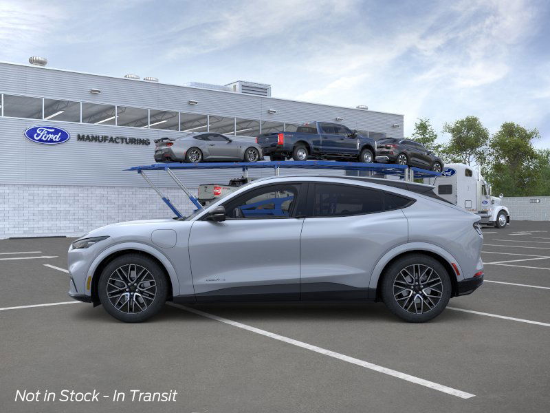 2025 Ford Mustang Mach-E Premium photo 3