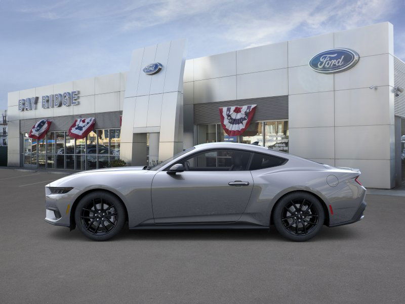 2025 Ford Mustang EcoBoost photo 3