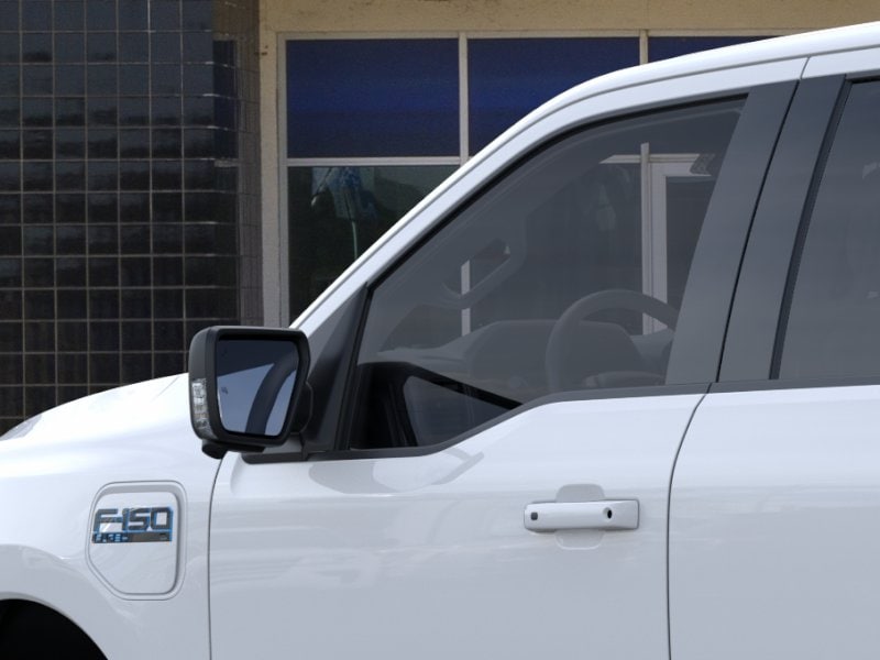 2025 Ford F-150 Lightning Flash - Photo 20