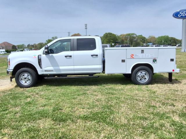 2026 Ford Super Duty F-350 SRW Chassis Cab F-350&reg; XL 4WD Crew Cab 179 WB 60 CA