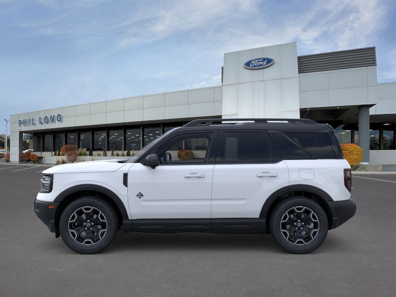 2025 Ford Bronco Sport Outer Banks photo 2