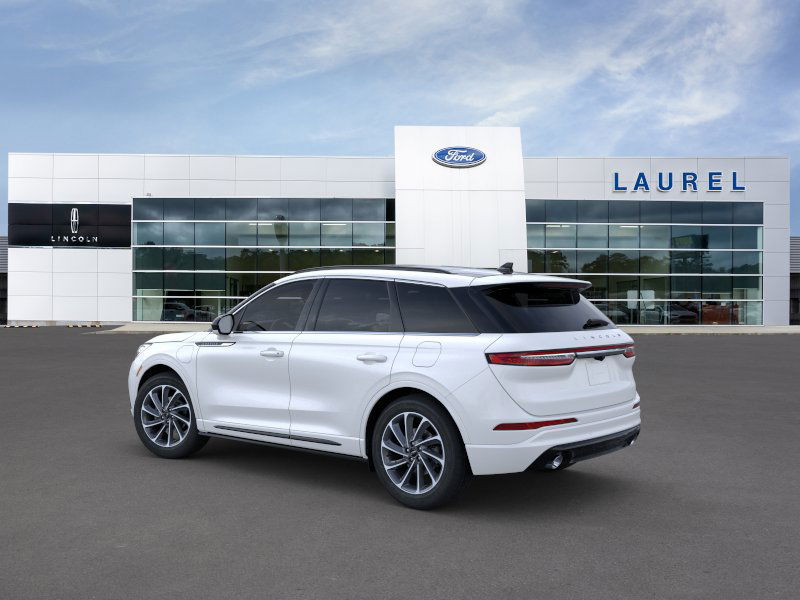 2025 Lincoln Corsair Grand Touring photo 4