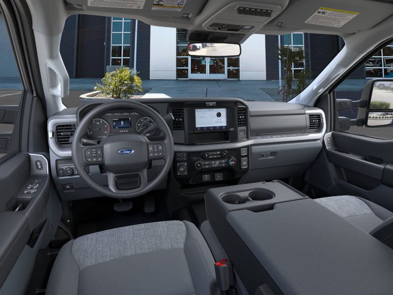 2026 Ford F-350 Super Duty XLT - Photo 9