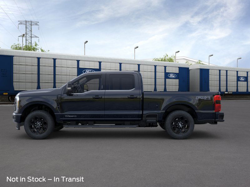 2025 Ford F-350 Lariat photo 3