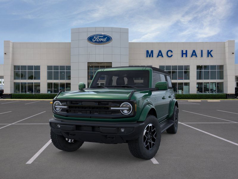 2025 Ford Bronco Outer Banks photo 2