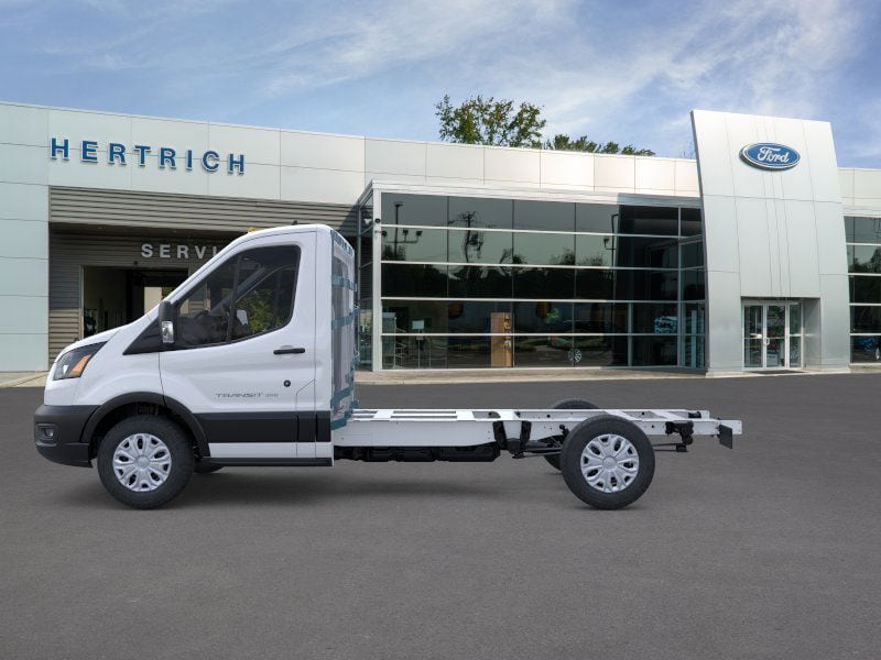 2025 Ford Transit Cutaway Cutaway Truck