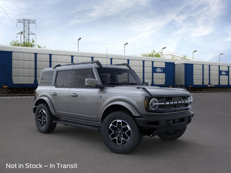 2024 Ford Bronco Outer Banks 7