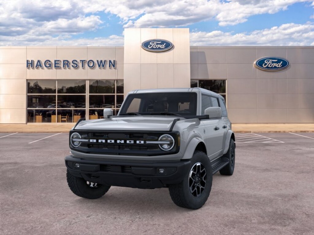 New 2026 Ford Bronco Outer Banks SUV