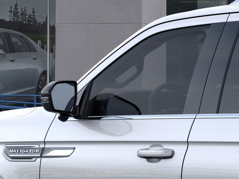 Thumbnail: 2024 Lincoln Navigator L - 50