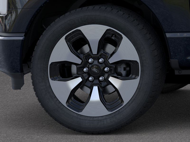 2025 Ford F-150 Lightning Platinum photo 21