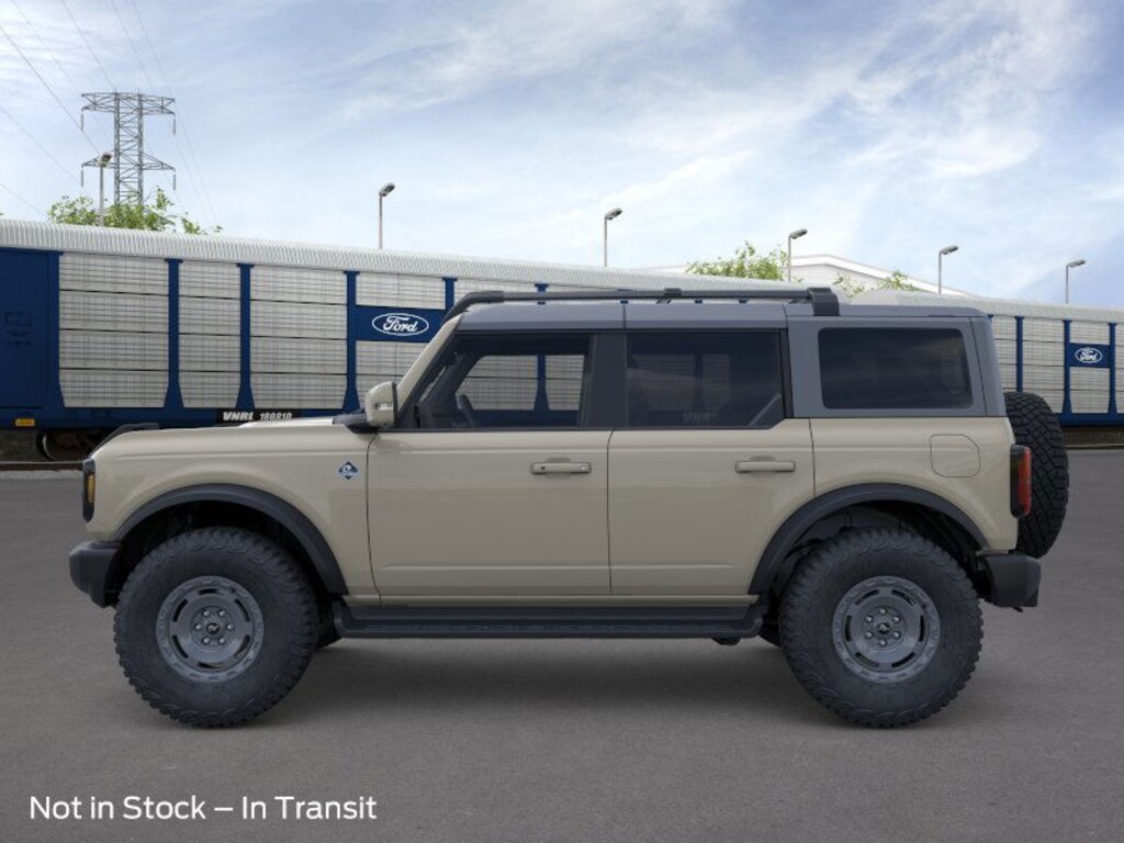 New 2025 Ford Bronco Outer Banks SUV