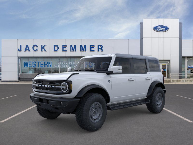 2025 Ford Bronco 4-Door Outer Banks's photo