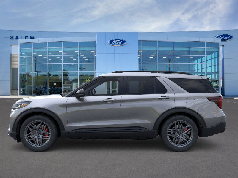2025 Ford Explorer ST photo 3