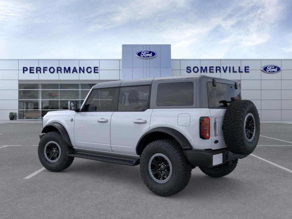 New 2025 Ford Bronco Outer Banks SUV