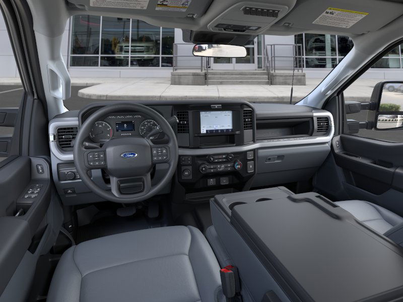 2025 Ford F-550 Super Duty Chassis Cab XL - Photo 9