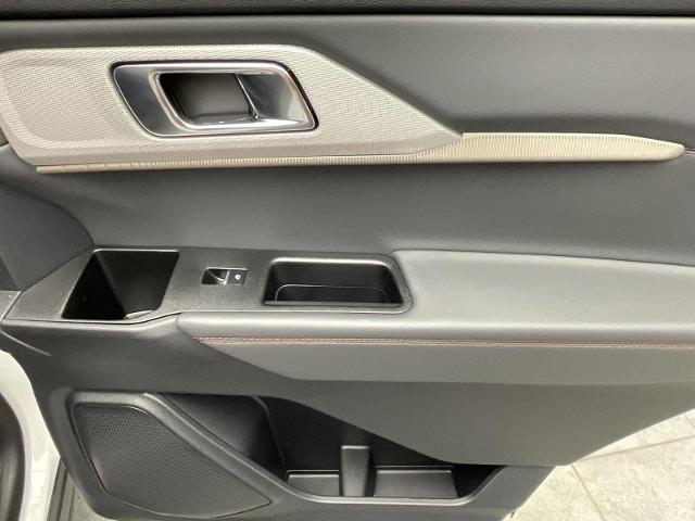 2026 Ford Explorer Active - Photo 38